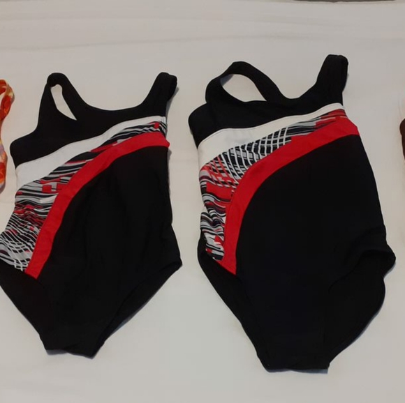 Girl's Swimsuit Size Small (7/8) - Picture 5 of 5